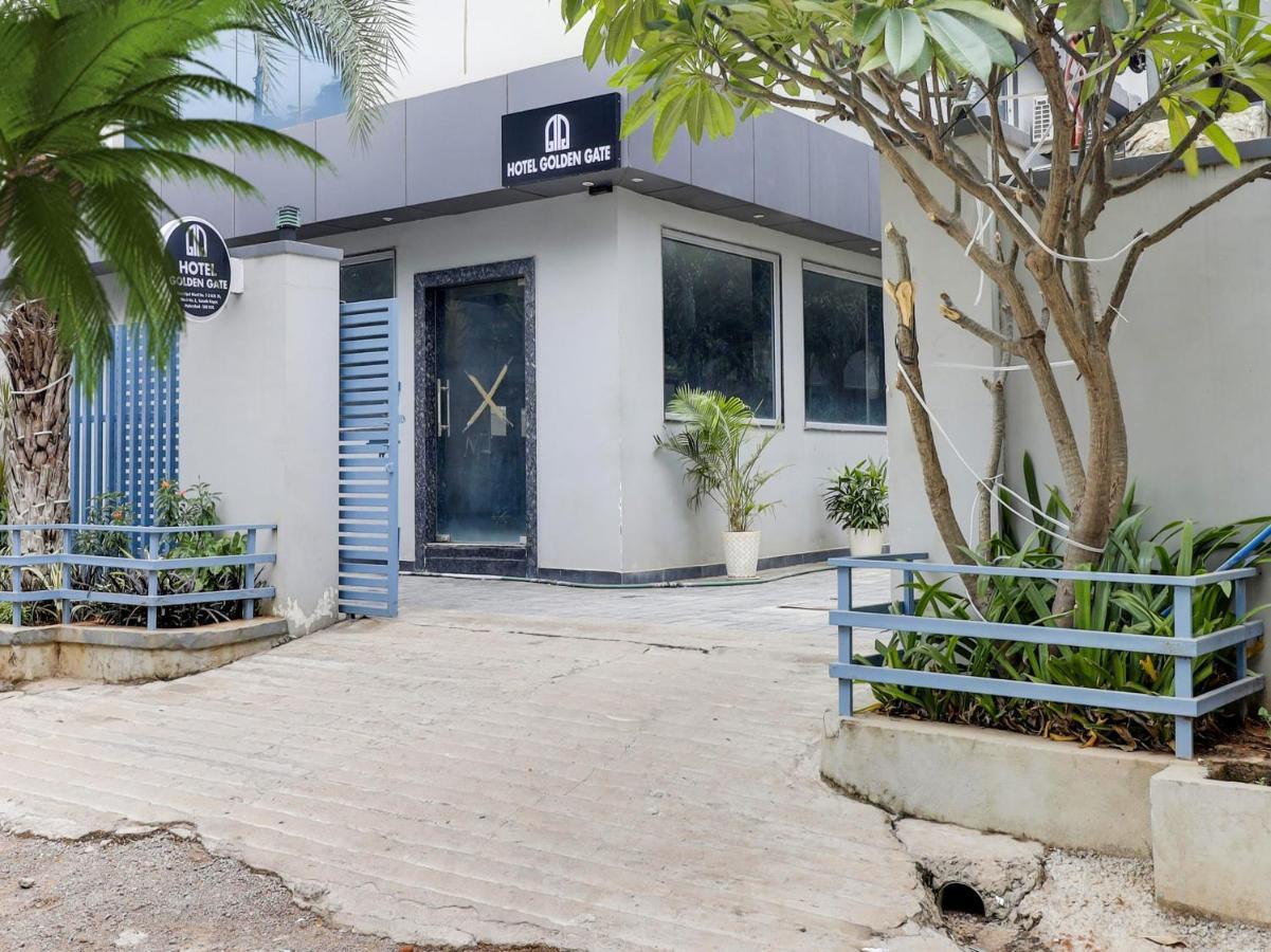 Collection O Golden Gate Hotel Hyderabad Exterior photo